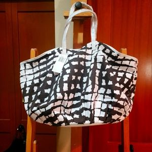 Saks Fifth Avenue bag purse tote NWT